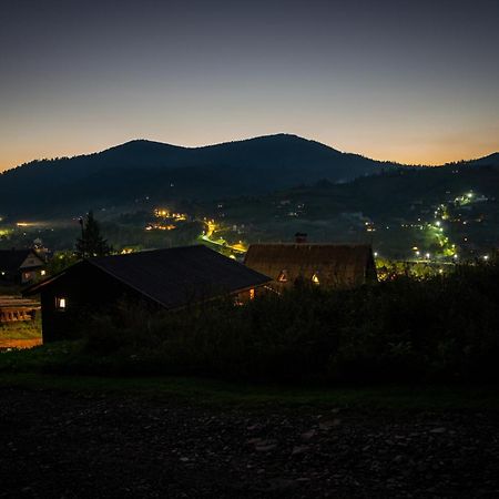 Отель Lisoviy Zatyshok, Z Vidkrutum Litnim Baseynom Славское Экстерьер фото