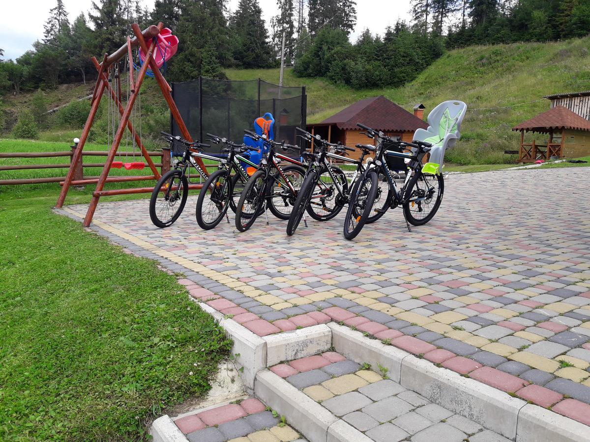 Отель Lisoviy Zatyshok, Z Vidkrutum Litnim Baseynom Славское Экстерьер фото